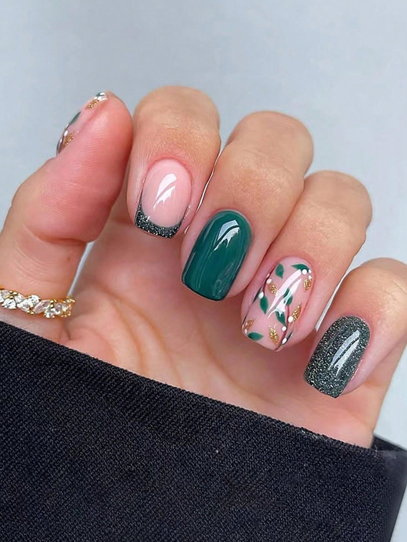 Designed Medium Nail Set