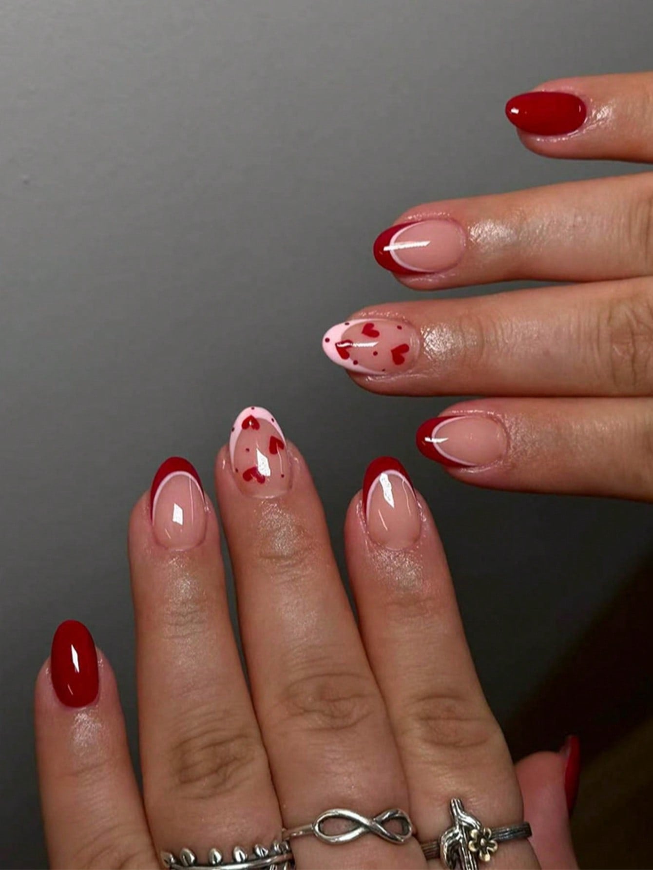Designed Medium Red Nail Set