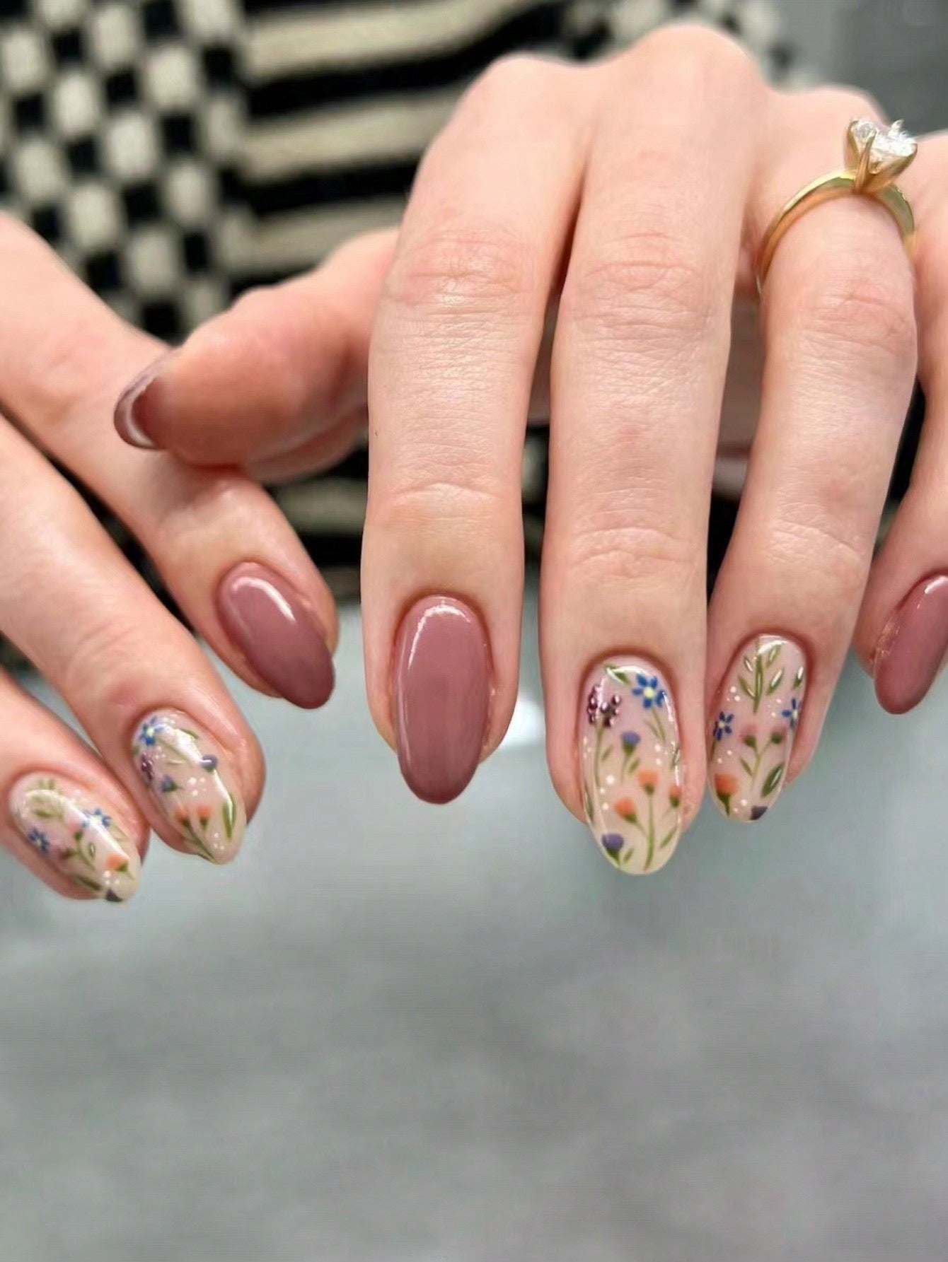 Designed Medium Nail Set