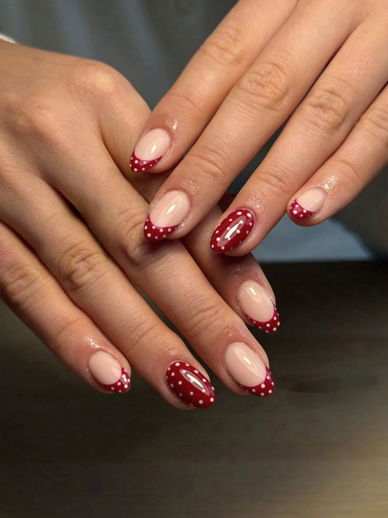 Designed Medium Red Nail Set