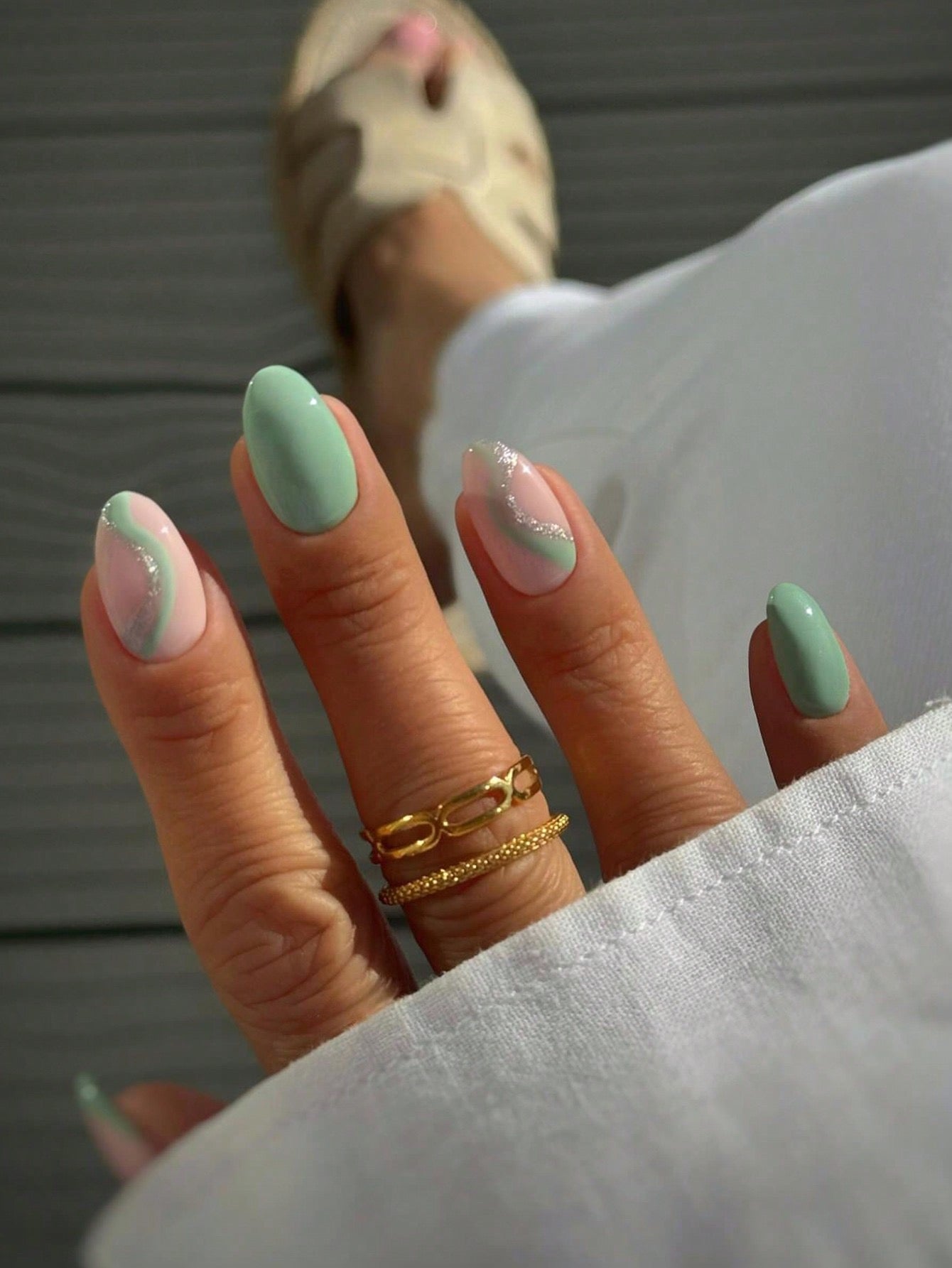 Designed Medium Green Nail Set