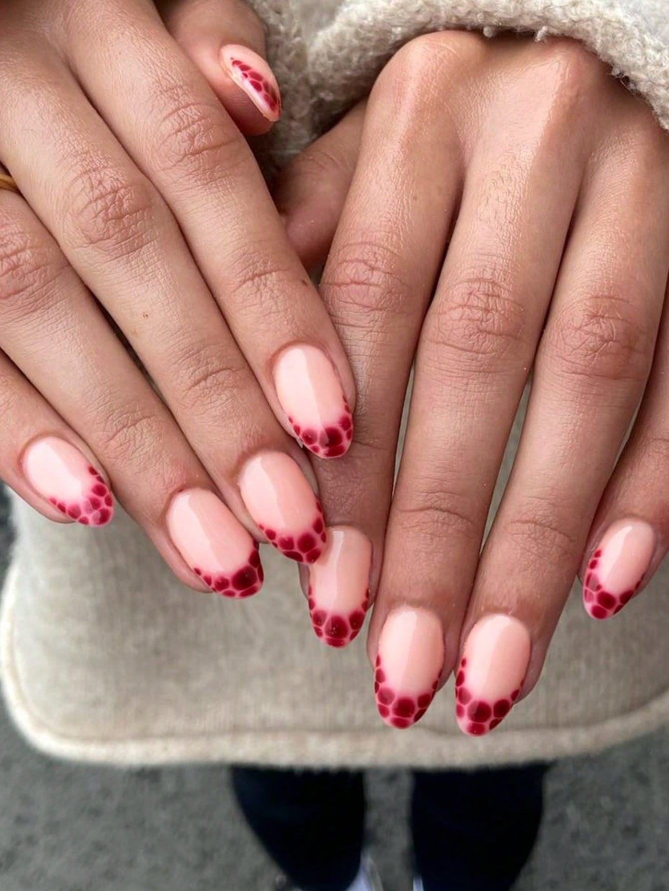 Designed Red Medium Nail Set