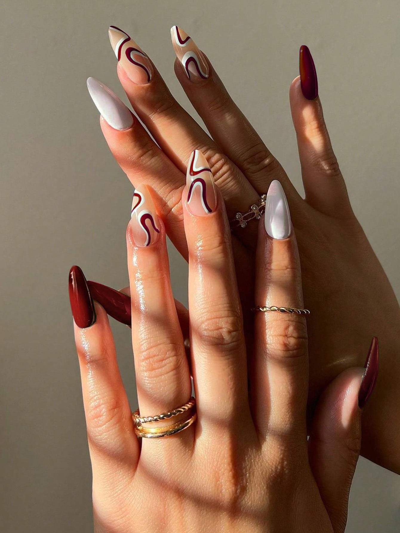 Long Designed Bordeaux Nail Set