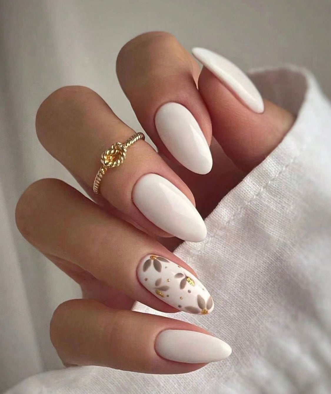 Designed White Long Nail Set