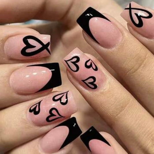 Medium Designed Black Nail Set