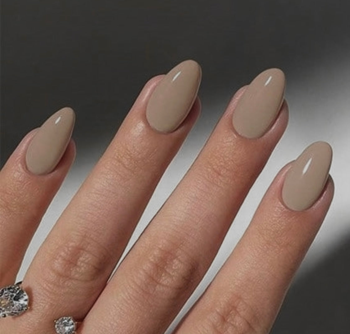 Medium Nail Set #608