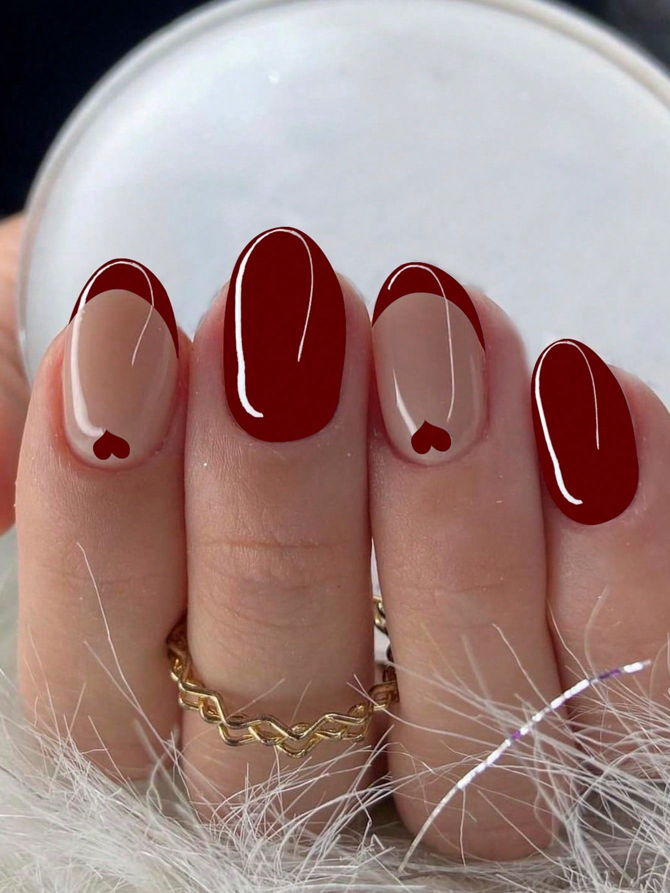 Designed Medium Red Nail Set