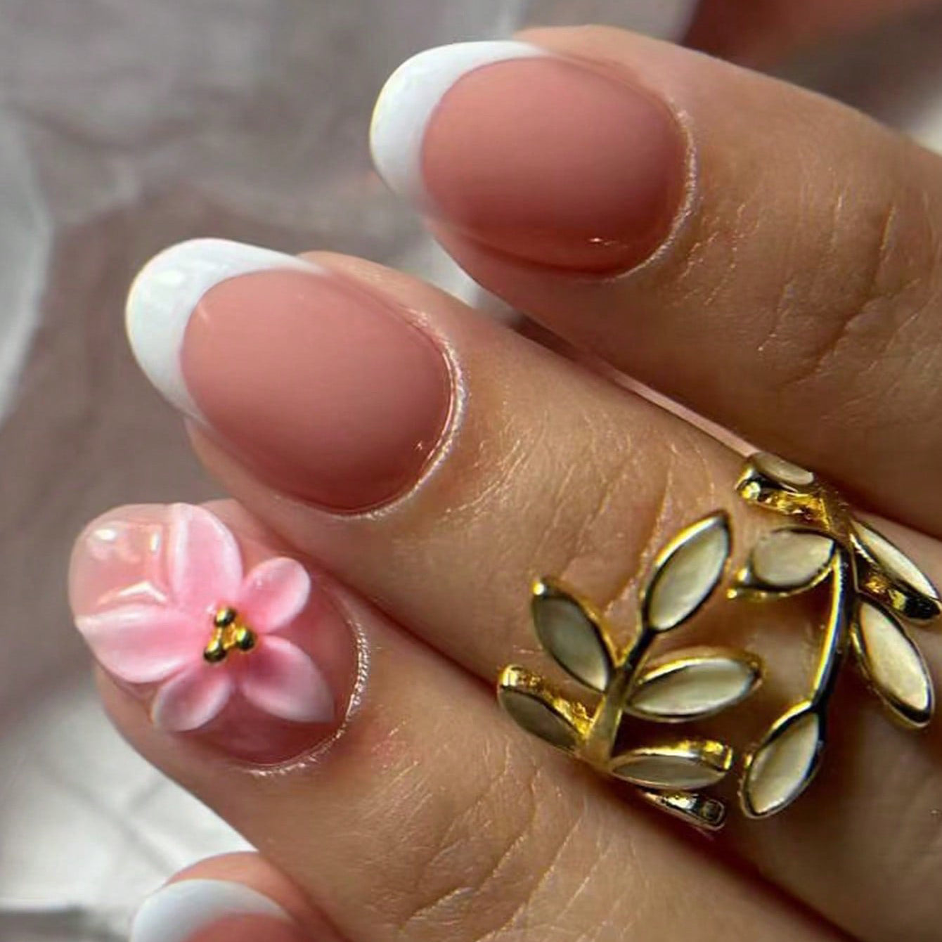 Designed Medium French Nail Set