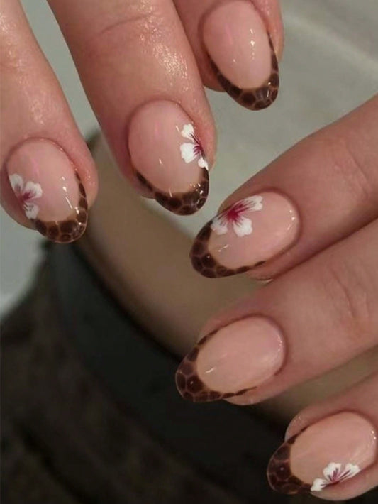 Designed Medium Nail Set